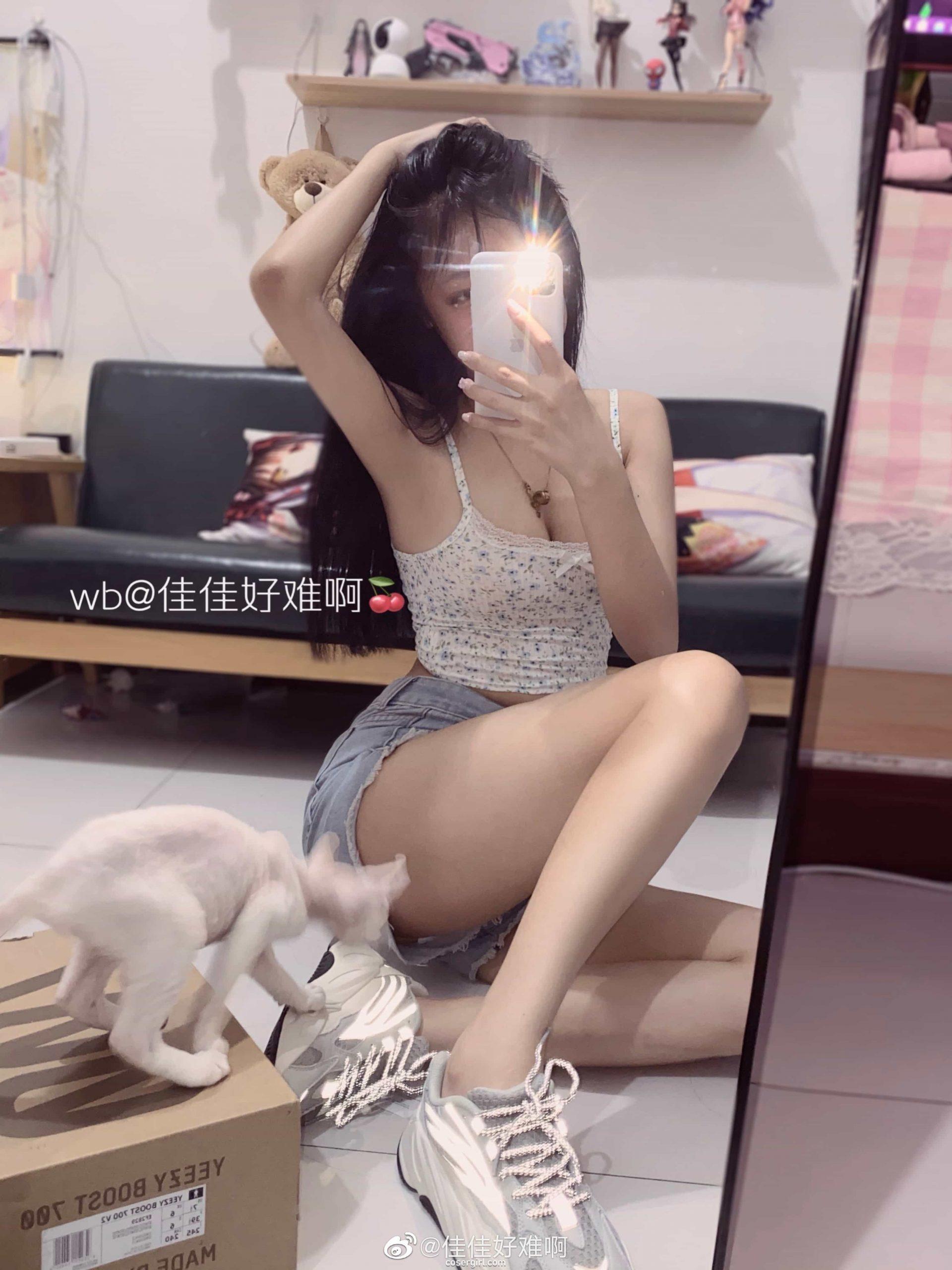 图片[3]-佳佳好难啊 VOL.02 yeezy700v2 - coser福利社-coser福利社