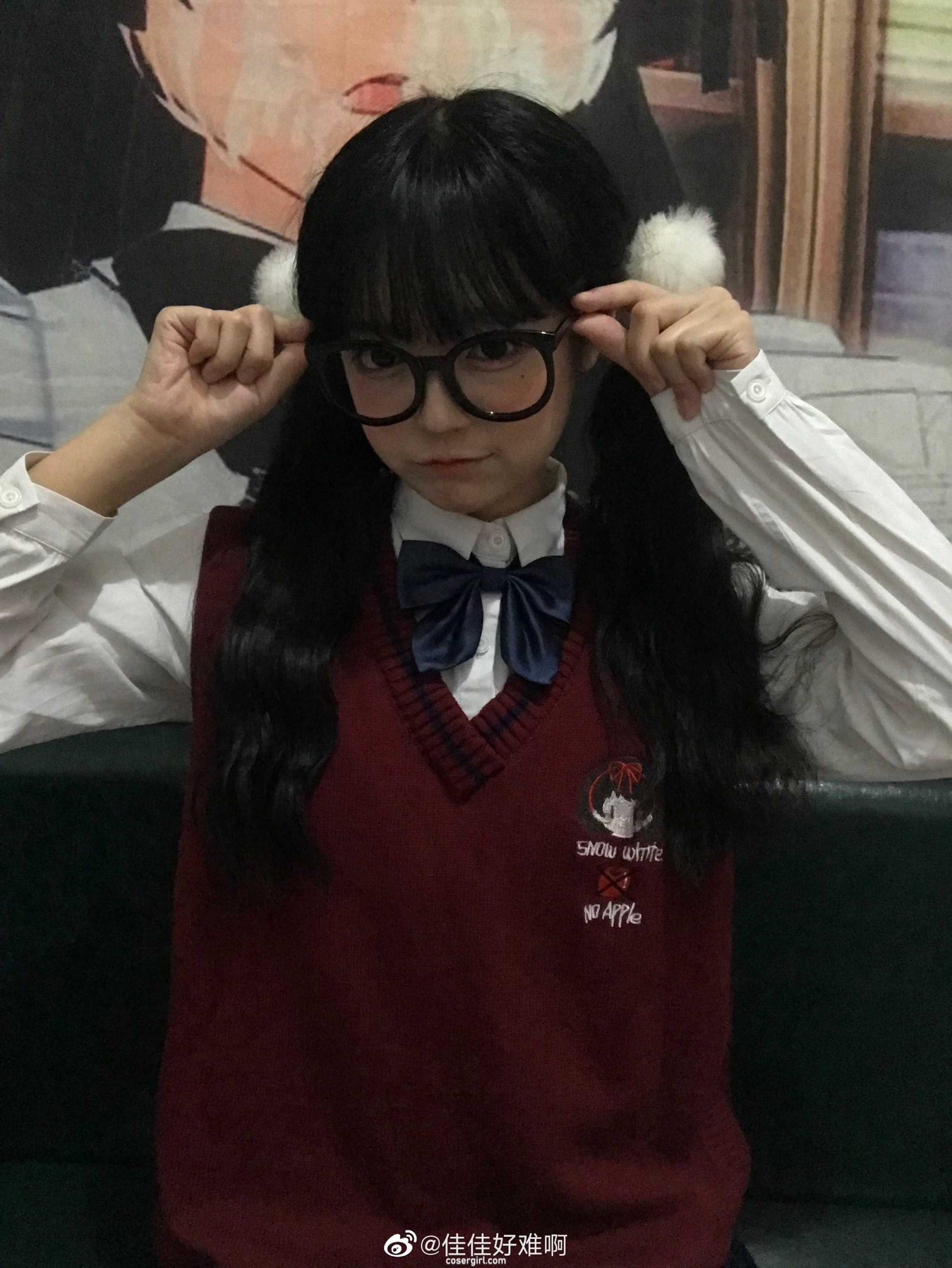 图片[4]-佳佳好难啊 VOL.28 熊猫头饰熊猫包包 - coser福利社-coser福利社