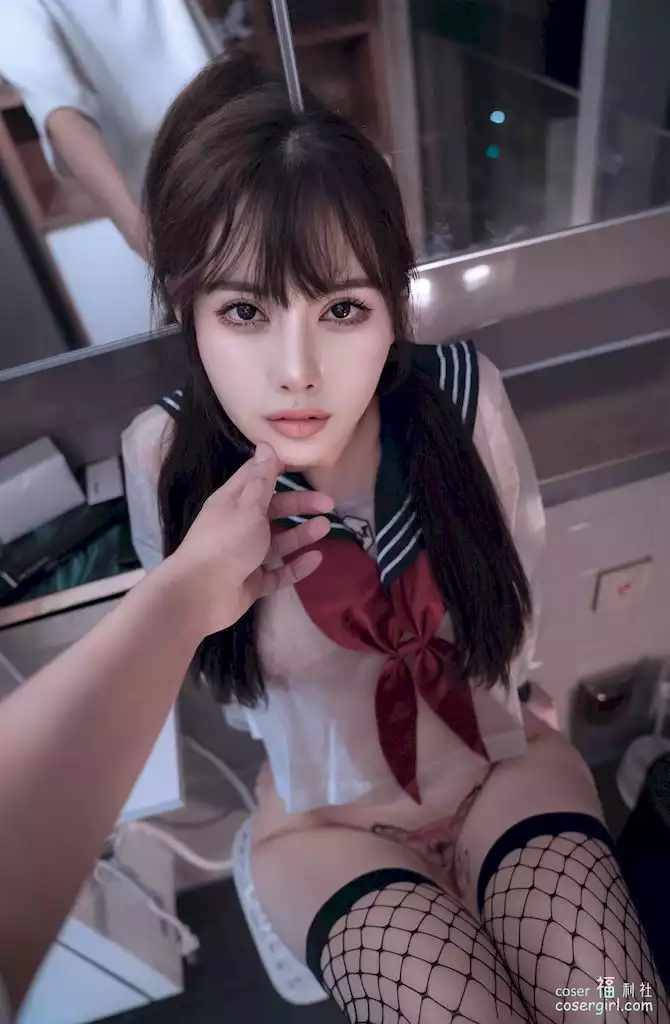 图片[2]-恋恋艾妮 2套美女写真合集下载 - coser福利社[201MB]-coser福利社