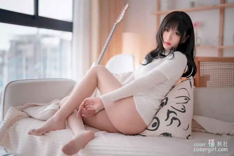 轩萧学姐 吉他妹妹肉丝套 美女图片欣赏-coser福利社