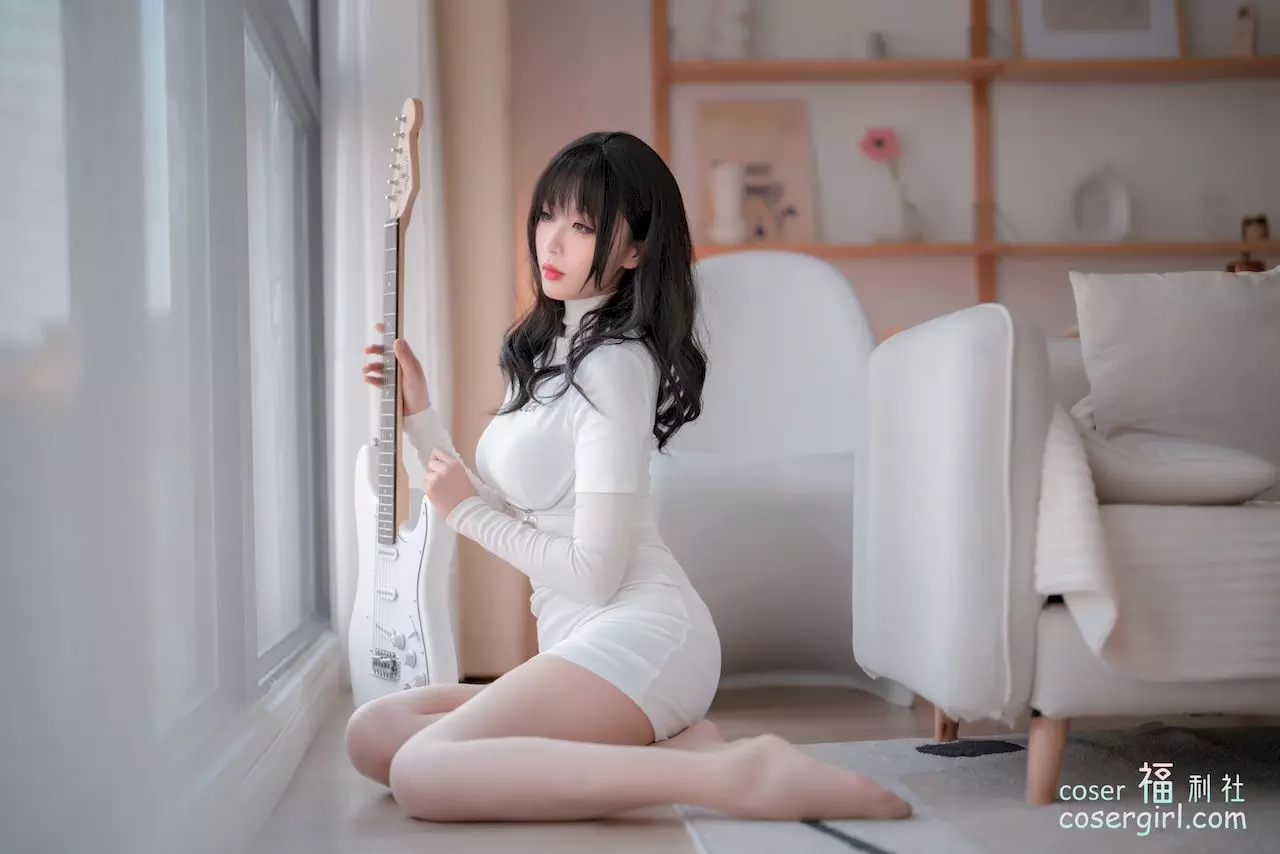 图片[17]-轩萧学姐 吉他妹妹肉丝套 美女图片欣赏 - coser福利社-coser福利社