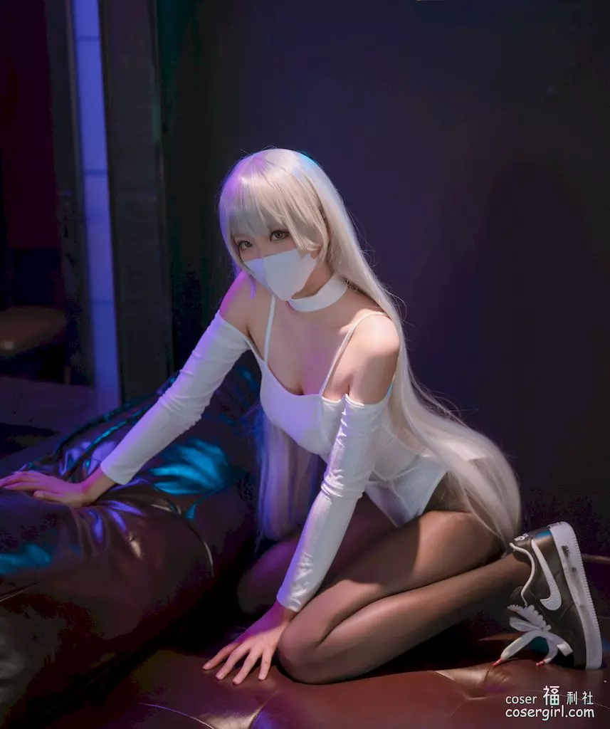 图片[21]-轩萧学姐 高开叉运动鞋 茑 美女图片欣赏 - coser福利社-coser福利社