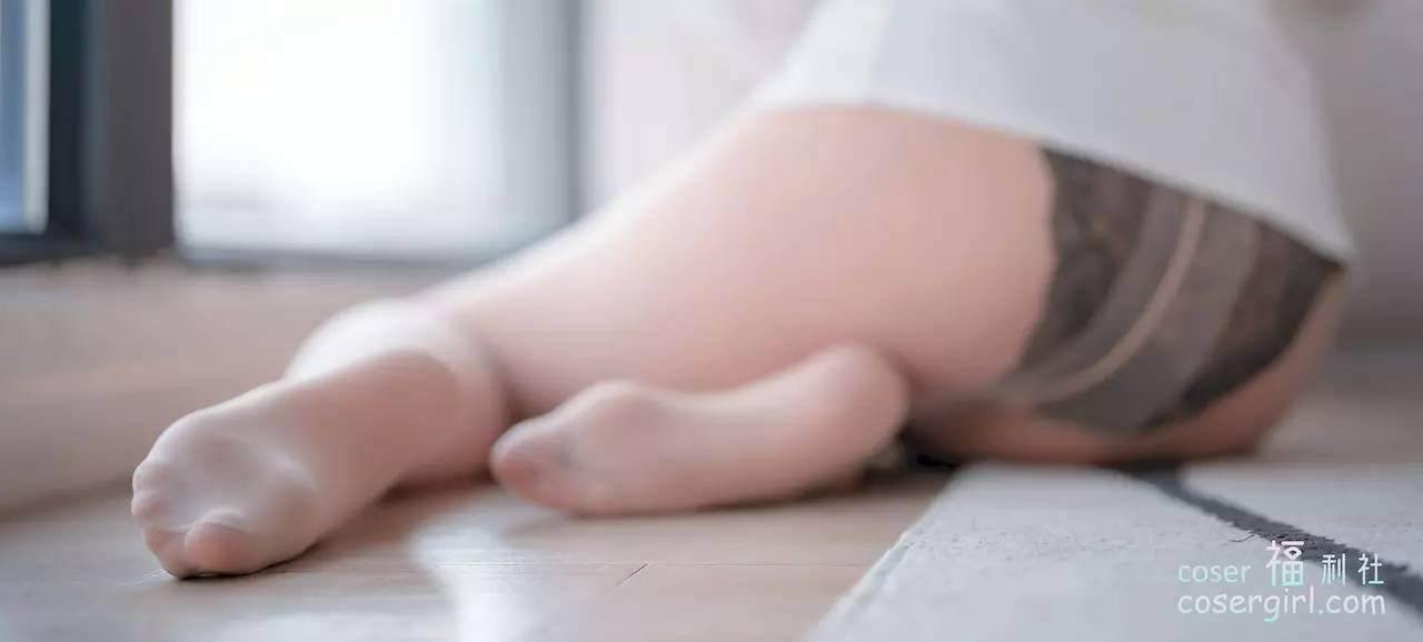 图片[25]-轩萧学姐 吉他妹妹肉丝套 美女图片欣赏 - coser福利社-coser福利社