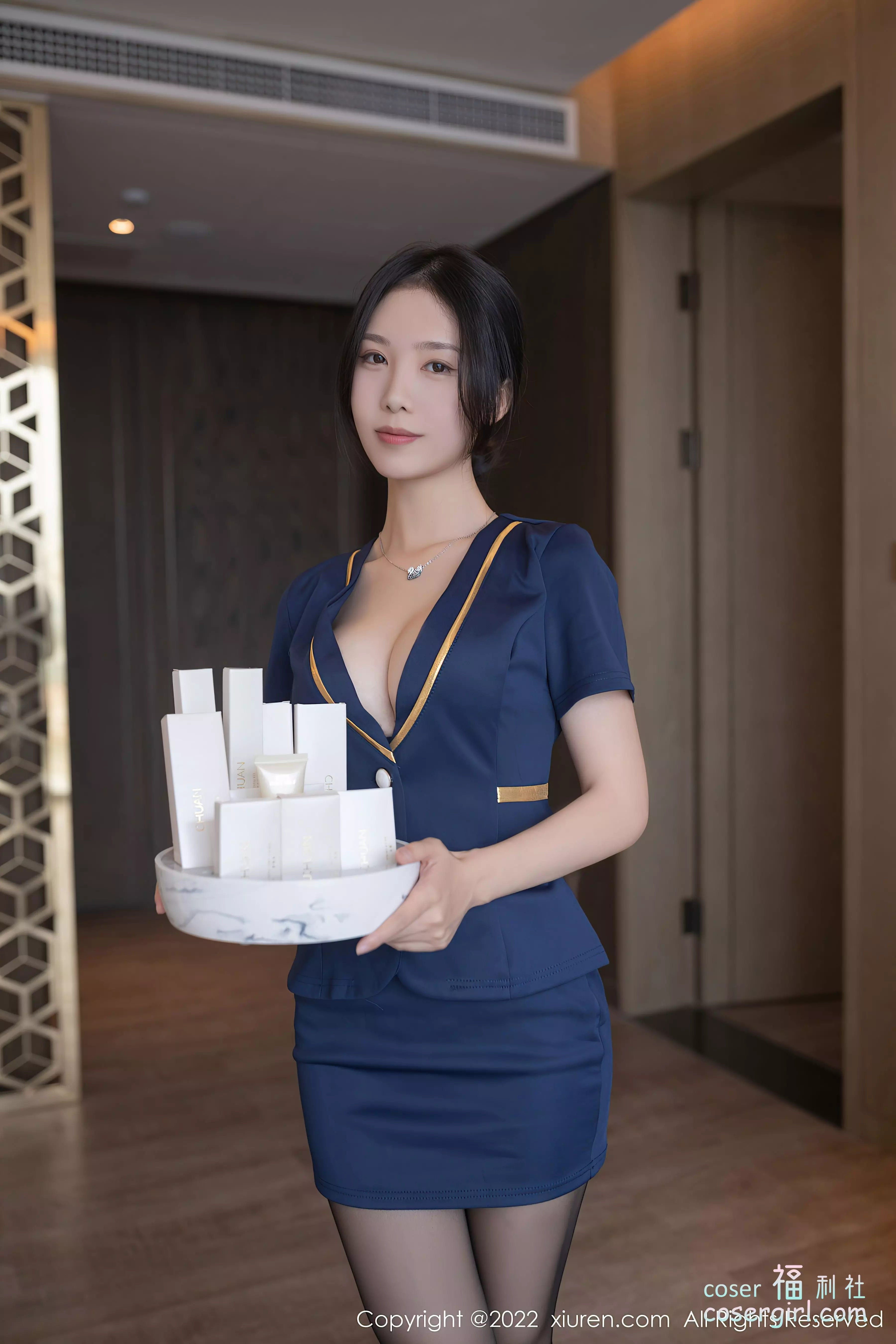 图片[7]-抖娘-利世 XIUREN秀人网 2022.11.16 NO.5866写真集图片欣赏 - coser福利社-coser福利社