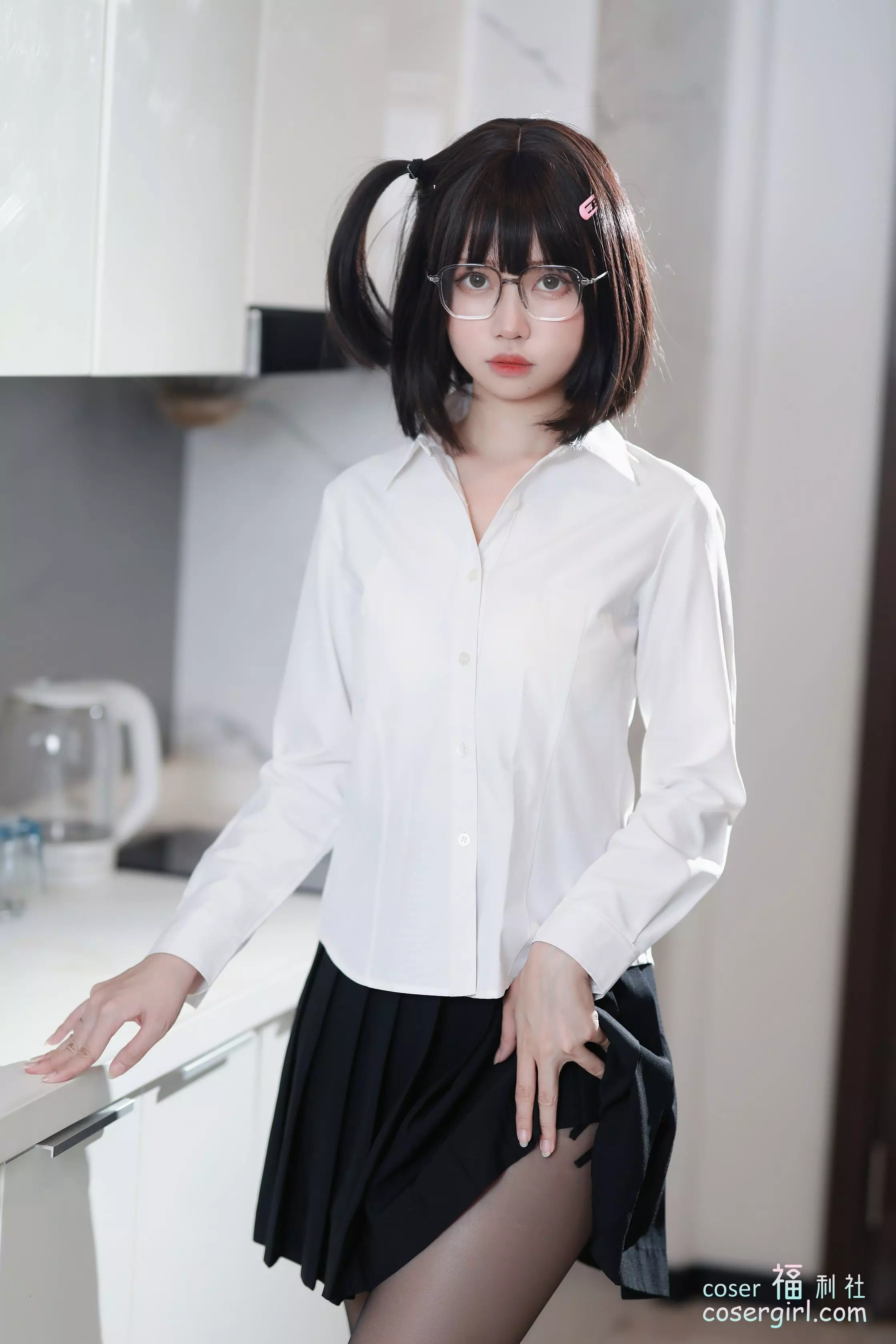 图片[9]-洛桑w伊梓 - 眼镜妹妹 美女写真图片欣赏 - coser福利社-coser福利社