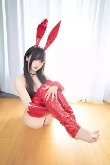 神楽坂真冬 红兔迎春 美女写真图片欣赏-coser福利社