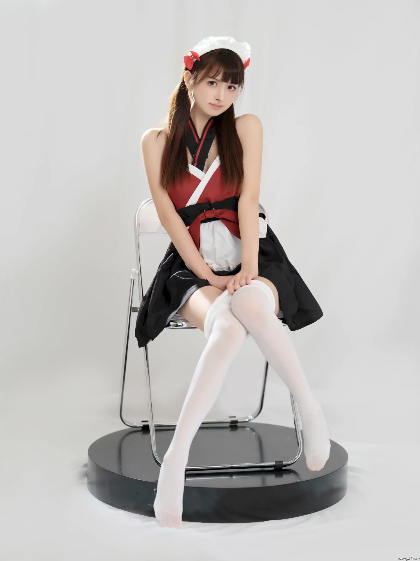 图片[1]-河豚抚子 红衣小女仆 美女写真图片欣赏 - coser福利社-coser福利社