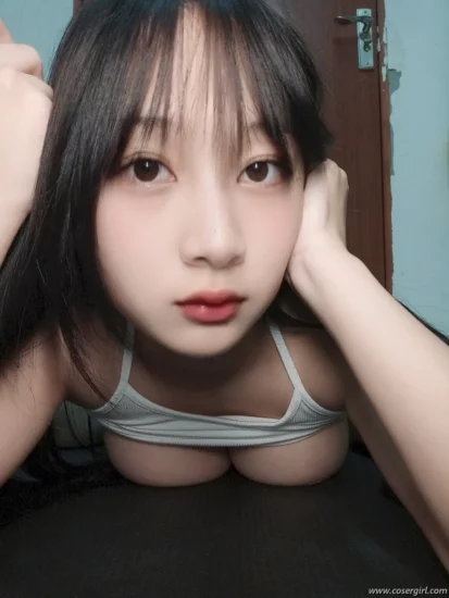 浅安安 居家自摄 美女图片欣赏-coser福利社