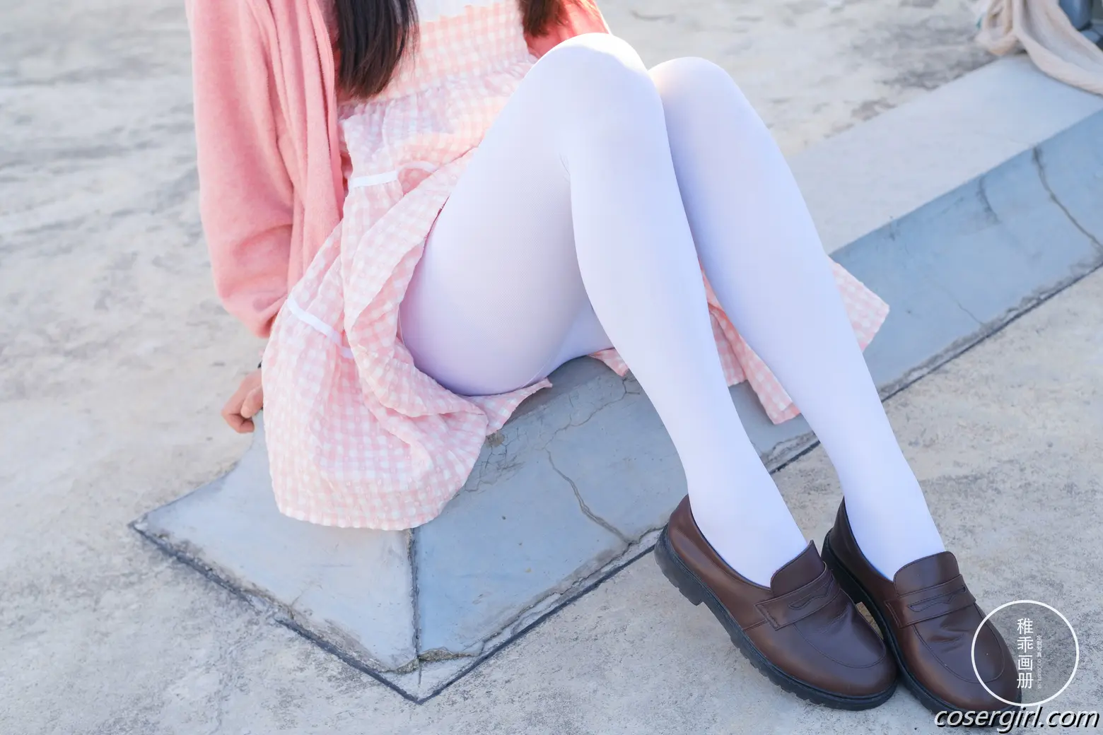 稚乖画册 【晴空06】 夜夜 天台粉裙