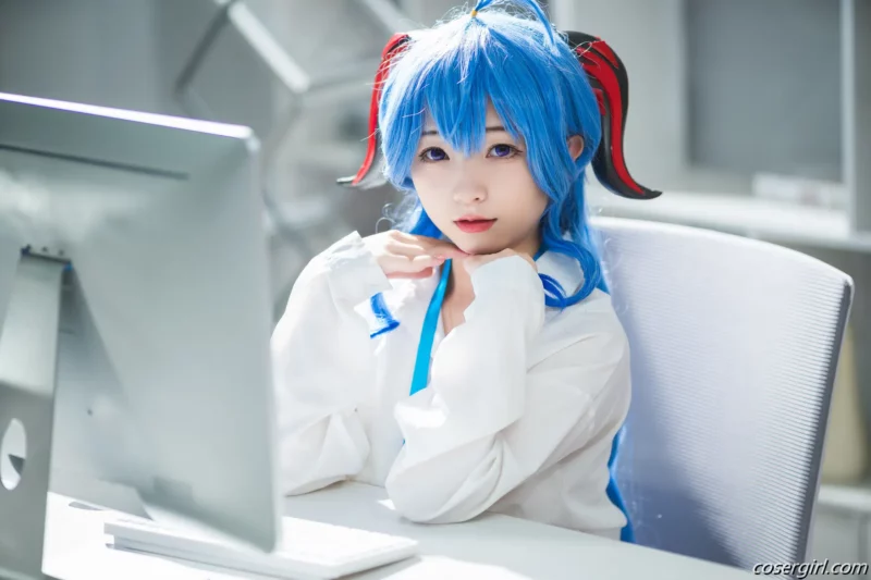 花铃 甘雨秘书OL 美女写真图片欣赏-coser福利社