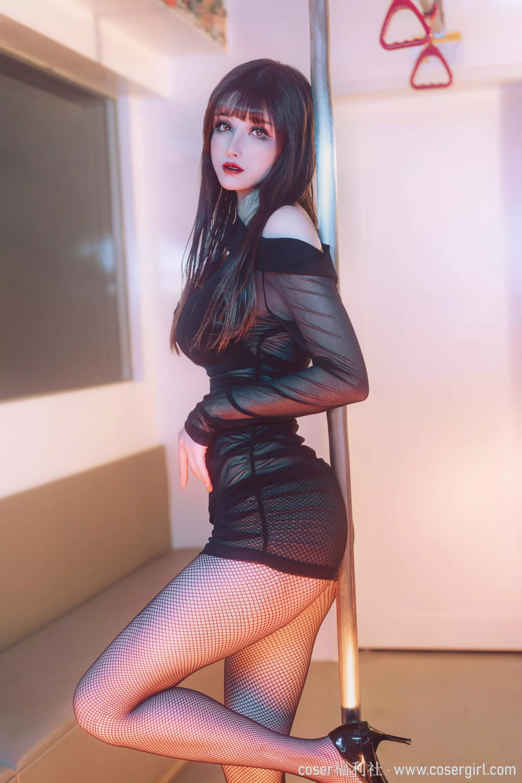 图片[5]-鹿八岁baby NO.047 地铁の调教 - coser福利社图片在线欣赏-coser福利社