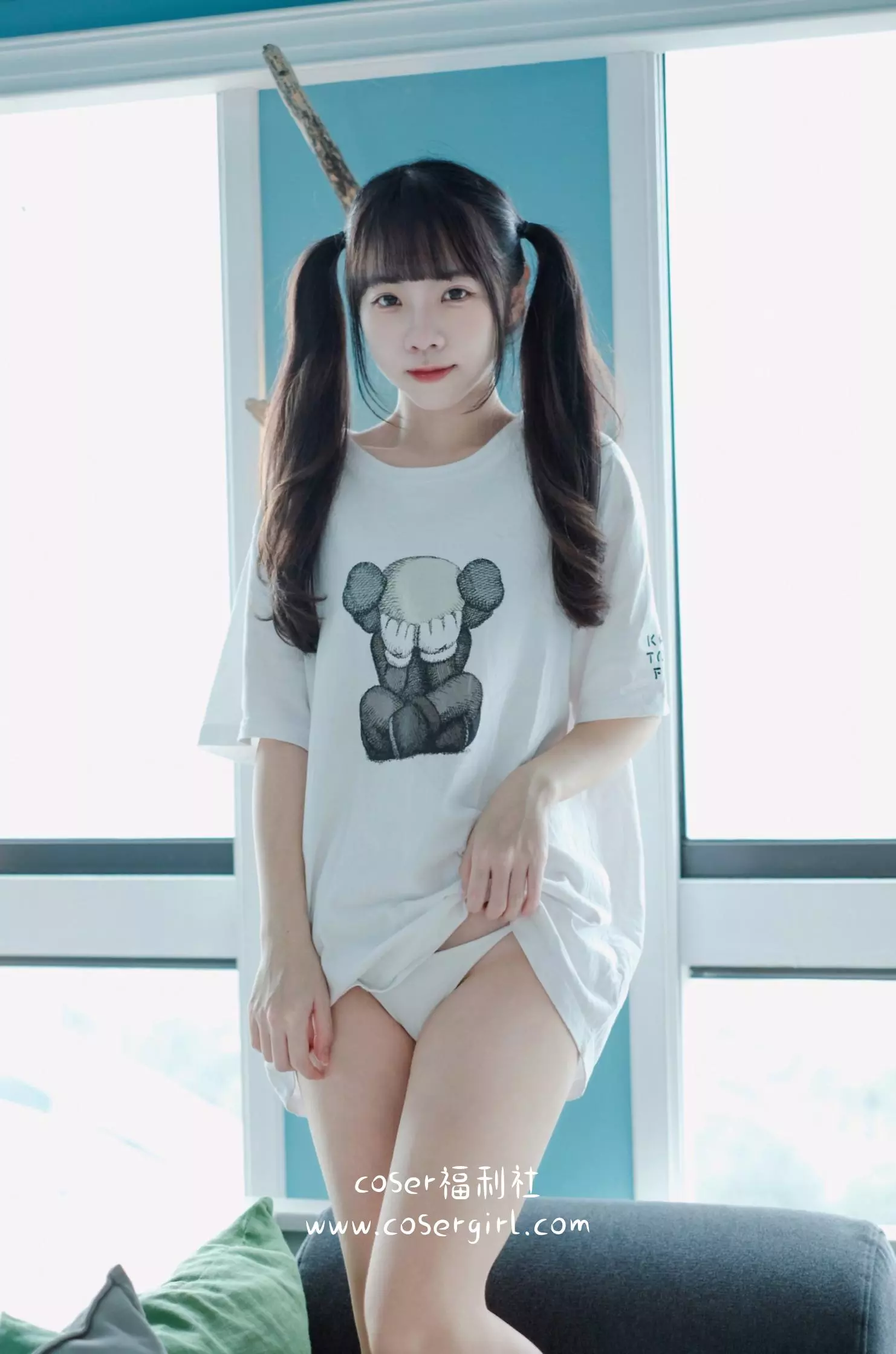 可可小白兔 捕獲一隻沒穿褲褲の小白兔🐰-coser福利社