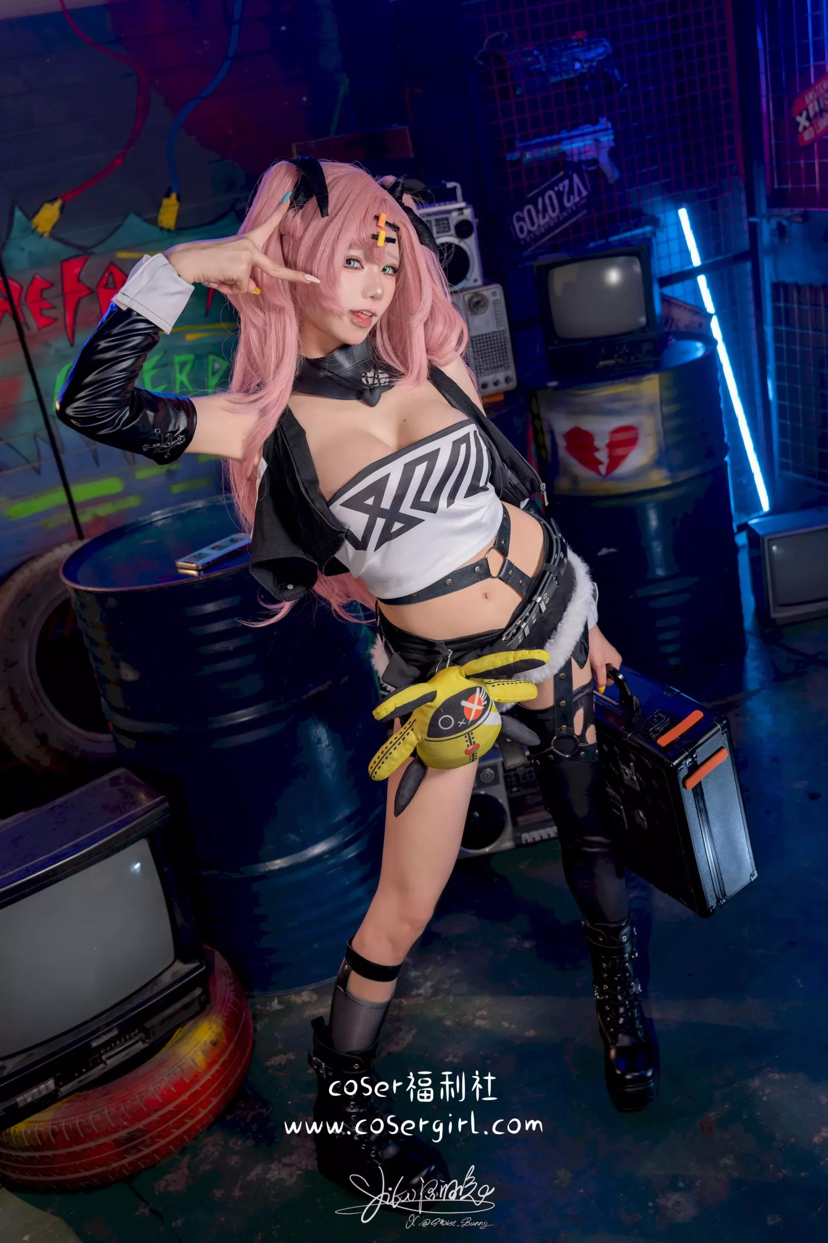 图片[2]-Yiko湿润兔 妮可三百窟 Shake it - coser福利社9月最新写真图片在线观看-coser福利社