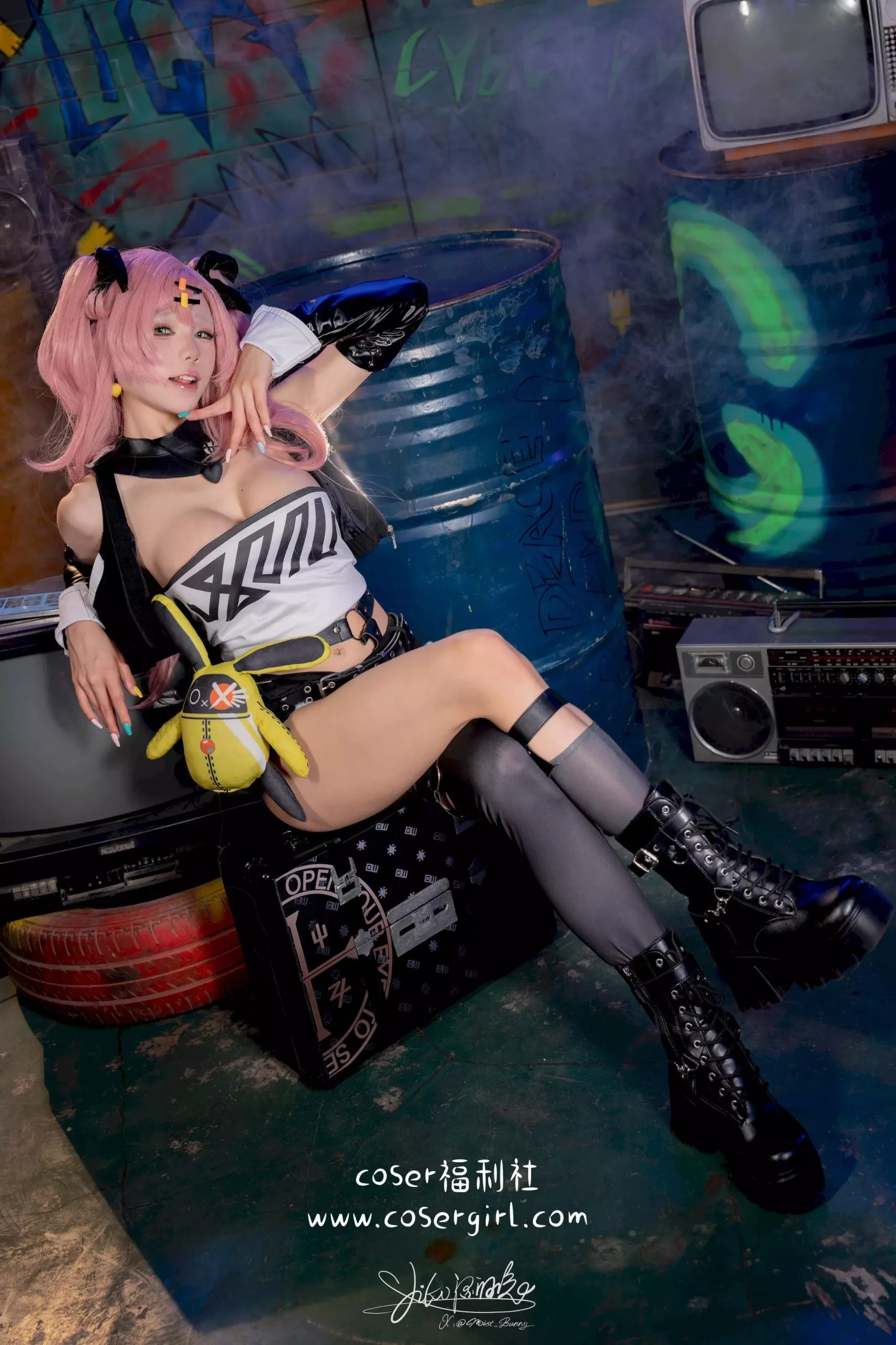 图片[6]-Yiko湿润兔 妮可三百窟 Shake it - coser福利社9月最新写真图片在线观看-coser福利社