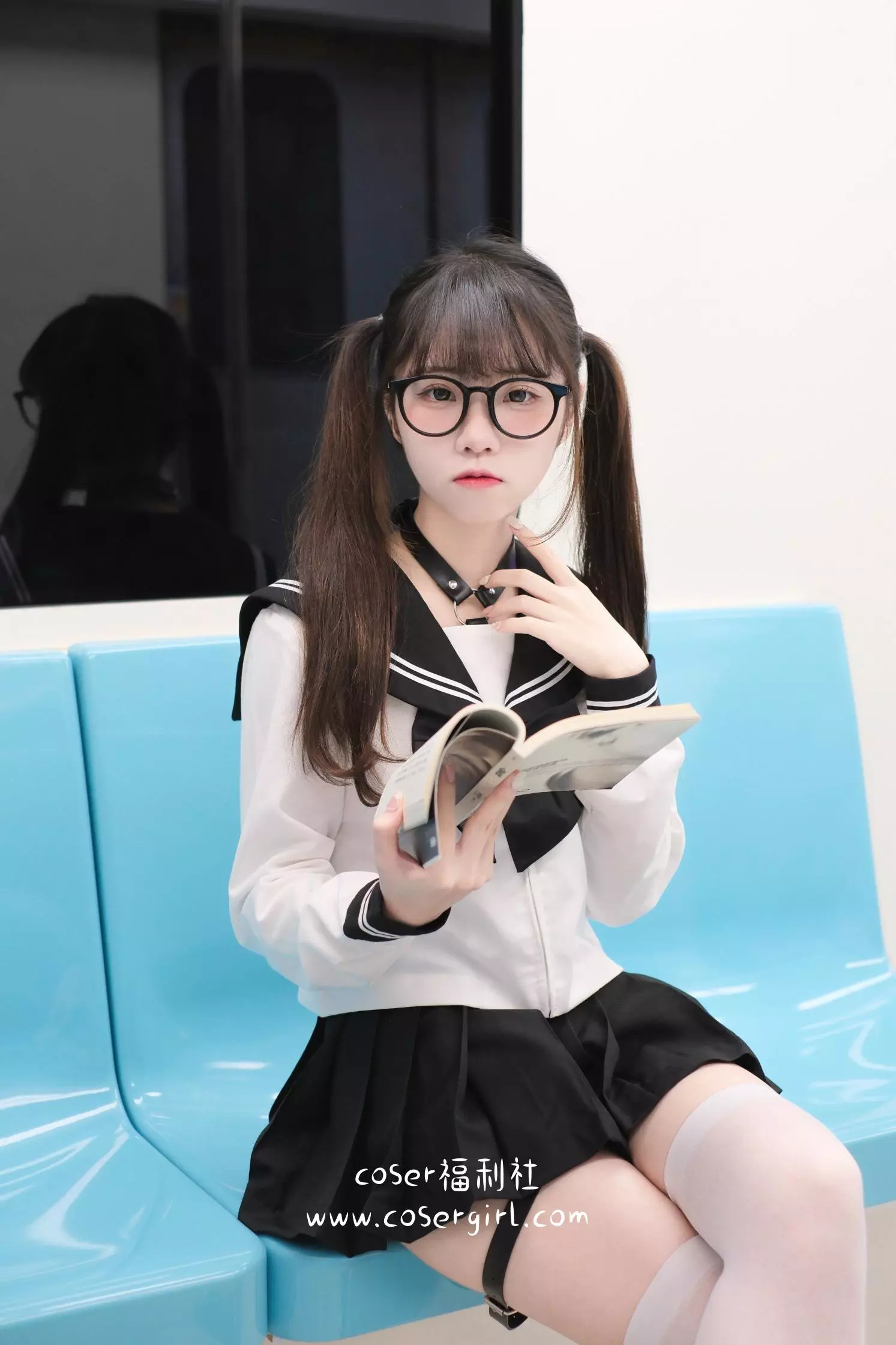 图片[2]-可可小白兔 電車上の女高中生 - coser福利社写真图片在线观看-coser福利社