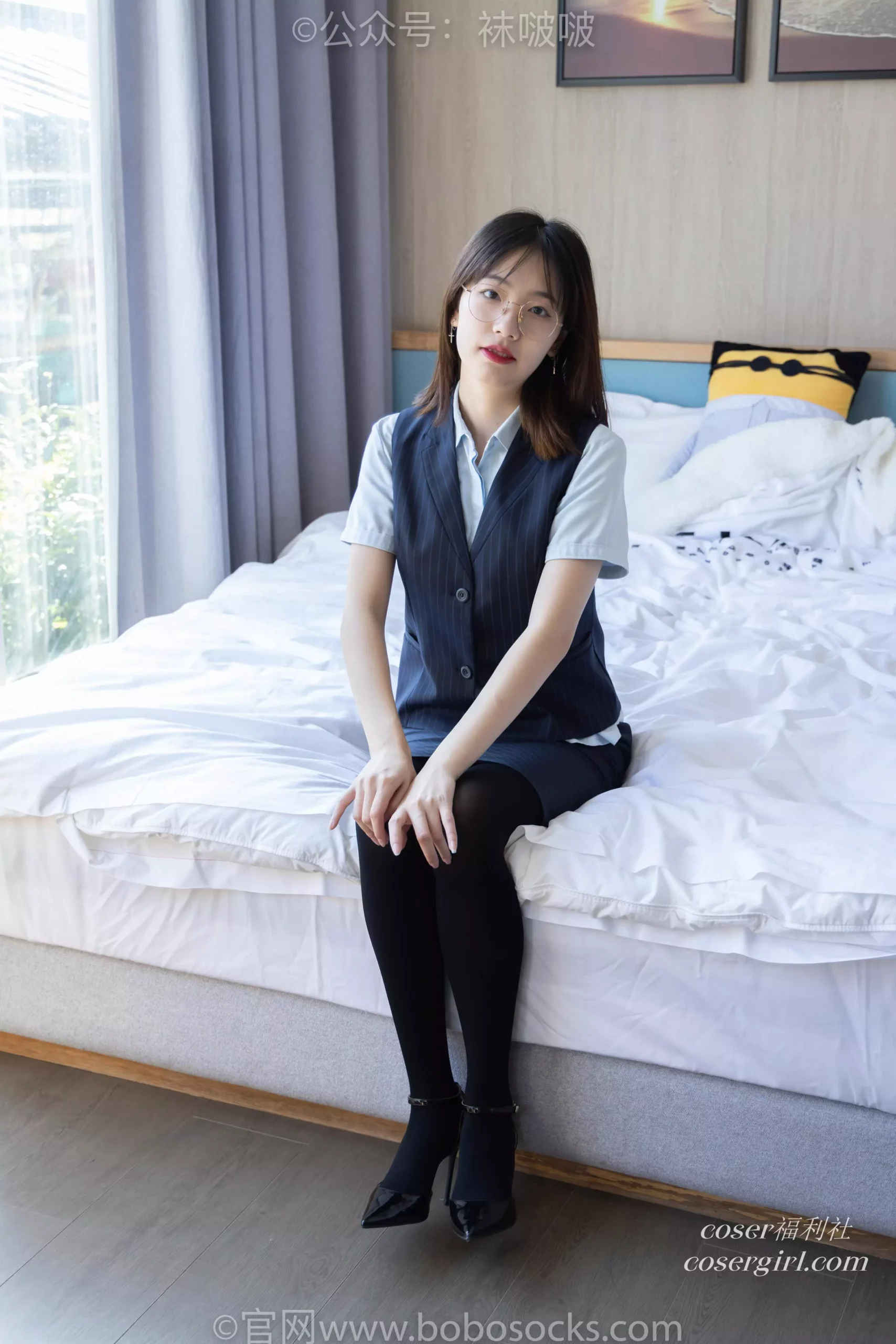 BoBoSocks袜啵啵 NO.038 小甜豆-建行行服、高跟鞋、厚黑丝