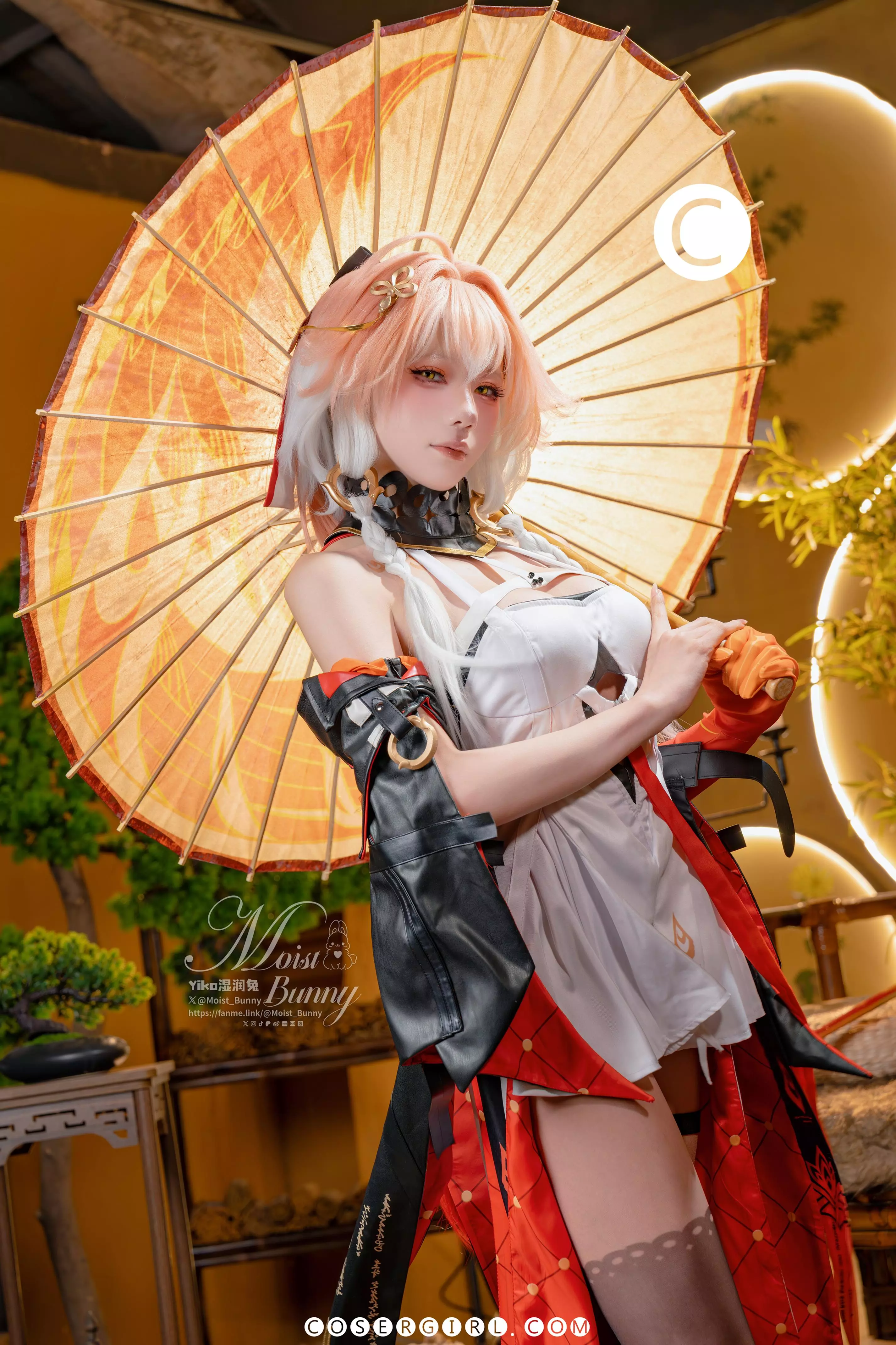 图片[2]-Yiko湿润兔 「炽羽策阵星」06月最新写真 - coser福利社 | 当《鸣潮》长离褪下战甲…繁花深处等你沦陷！-coser福利社