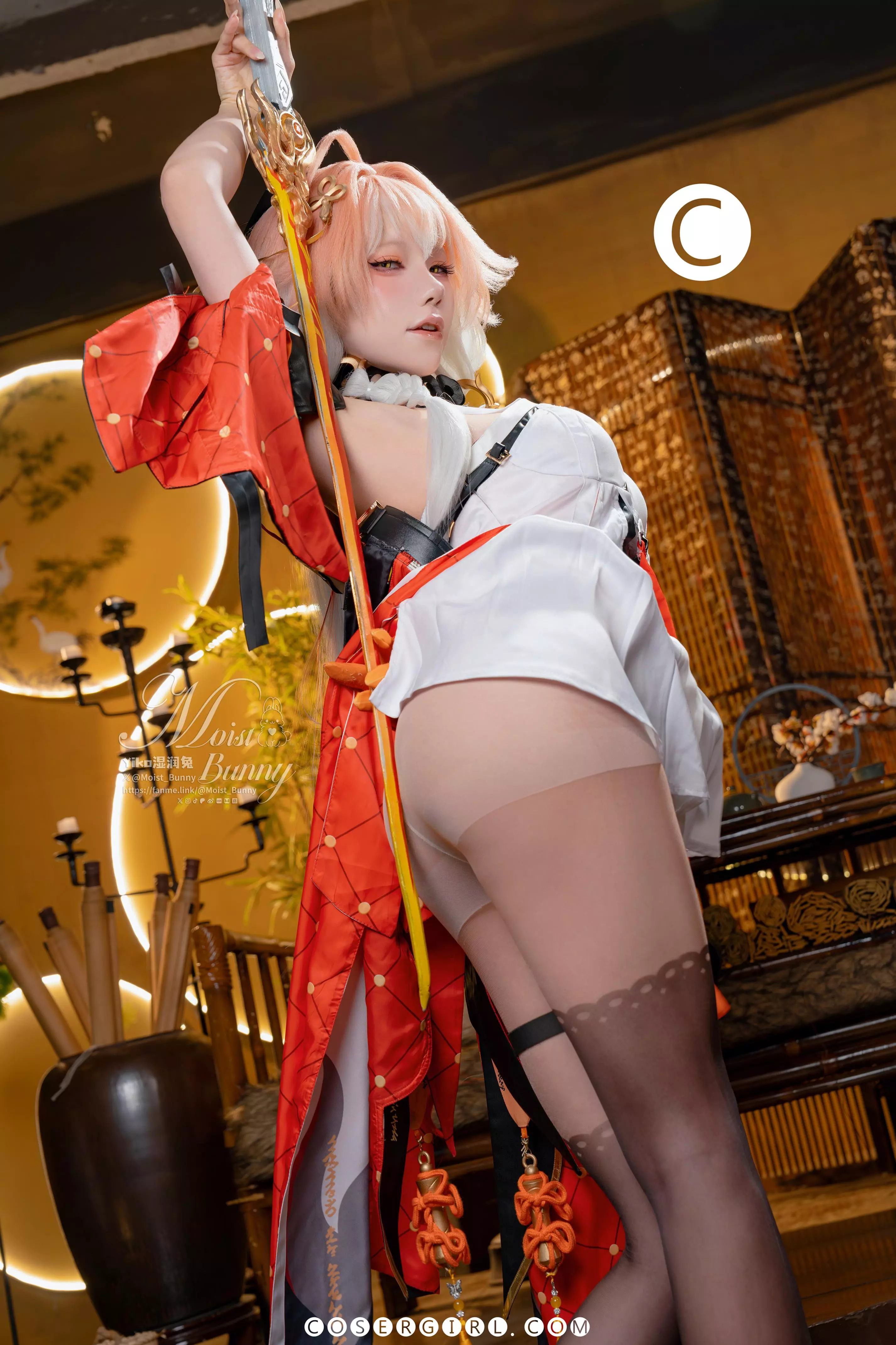 图片[3]-Yiko湿润兔 「炽羽策阵星」06月最新写真 - coser福利社 | 当《鸣潮》长离褪下战甲…繁花深处等你沦陷！-coser福利社