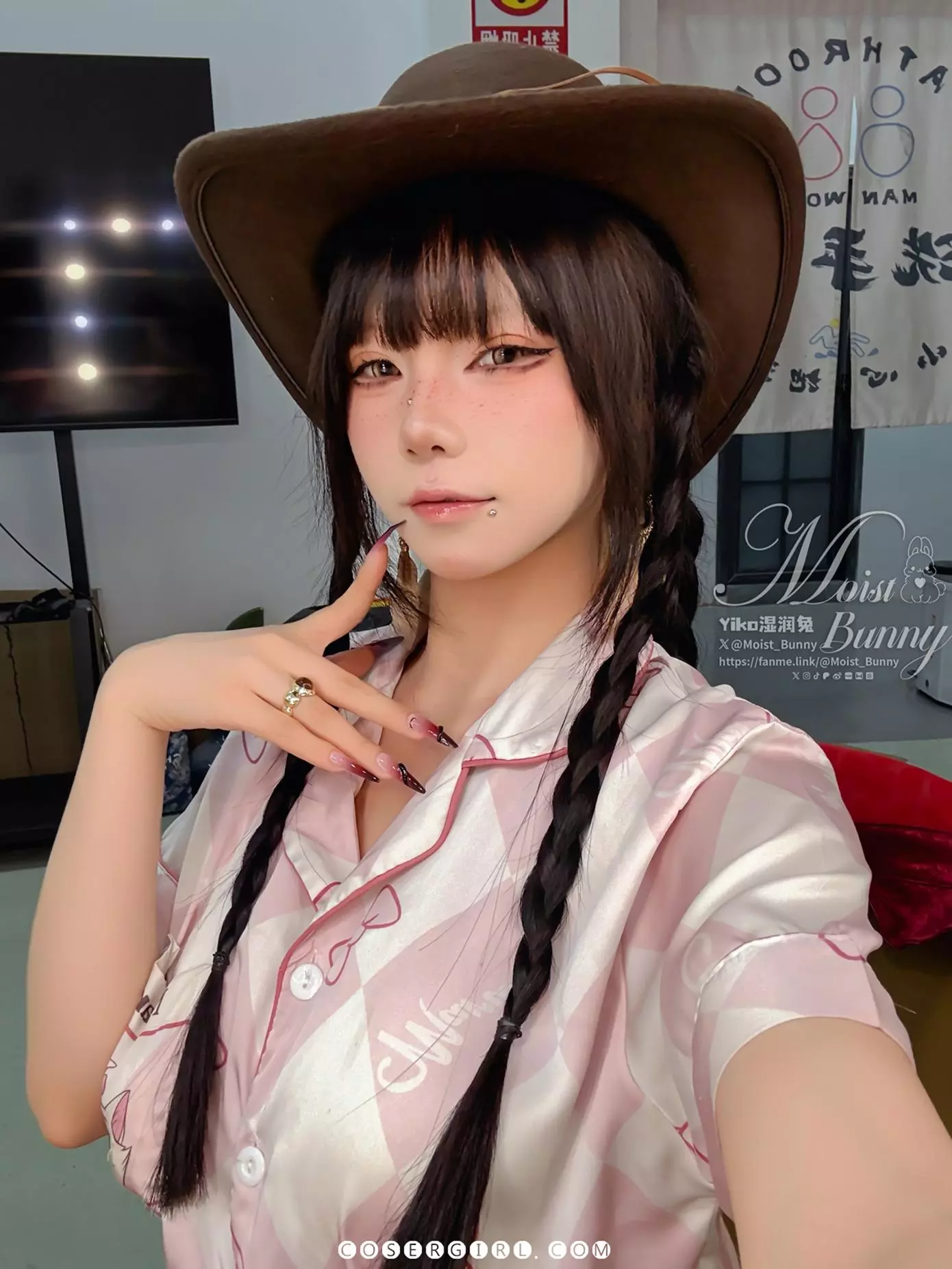 图片[2]-Yiko湿润兔 6月作品『西部逆兔女郎』 - coser福利社在线观看-coser福利社